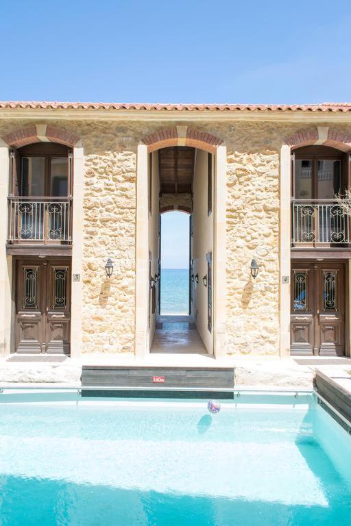 Volakas Beachfront Suites Rethymno  ภายนอก รูปภาพ