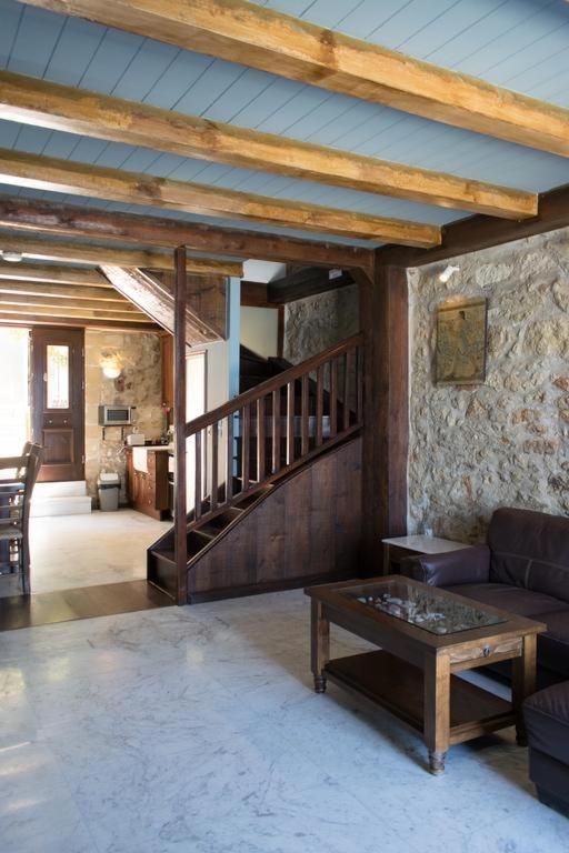 Volakas Beachfront Suites Rethymno  ภายนอก รูปภาพ