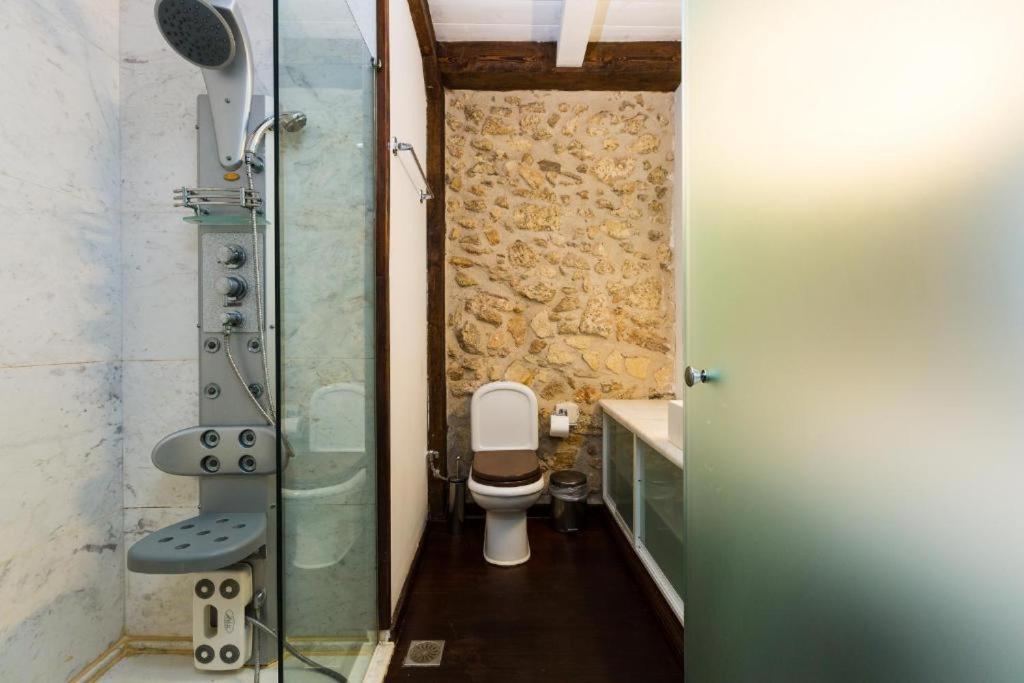 Volakas Beachfront Suites Rethymno  ภายนอก รูปภาพ