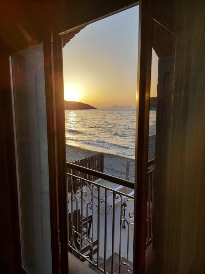 Volakas Beachfront Suites Rethymno  ภายนอก รูปภาพ
