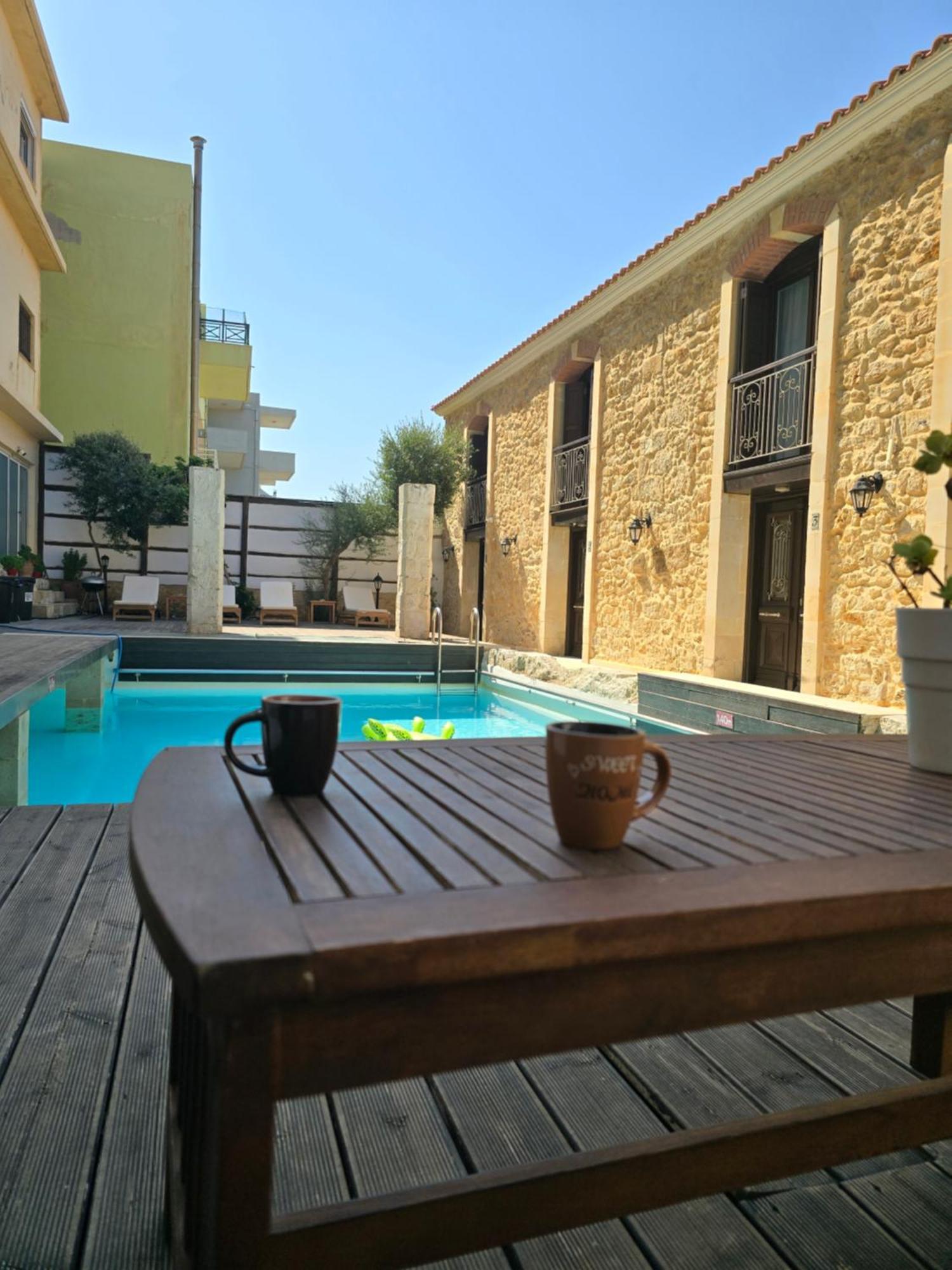 Volakas Beachfront Suites Rethymno  ภายนอก รูปภาพ